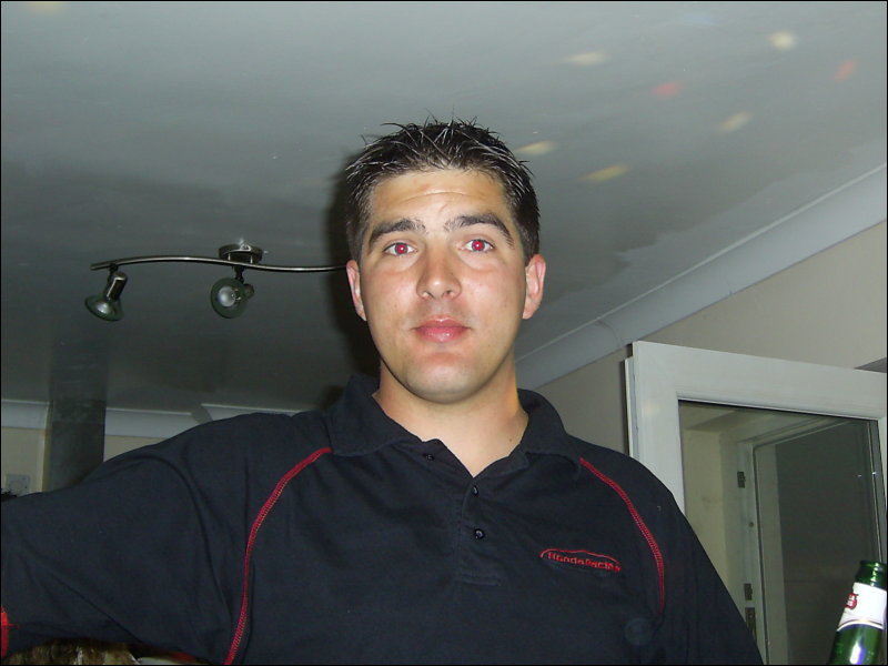 [SA402977.JPG]